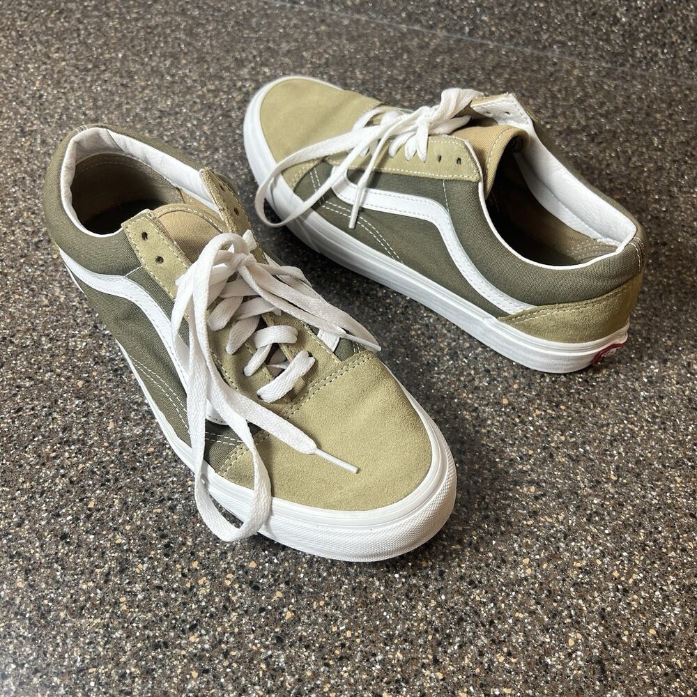 VANS Old Skool Classic Khaki/Green Suede Canvas Skate Shoe Womens 8.5 LaceUp Low